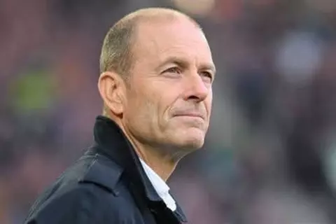 "الأعلى في التاريخ".. تقارير دنماركية تكشف تفاصيل عقد ييس توروب مع الأهلي 